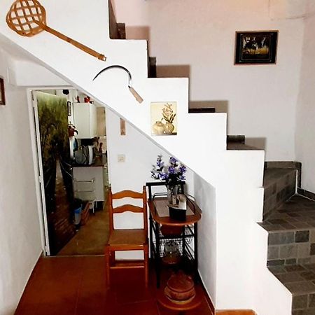 Charming House In Illar With Mountain View And Balcony Vila Exterior foto