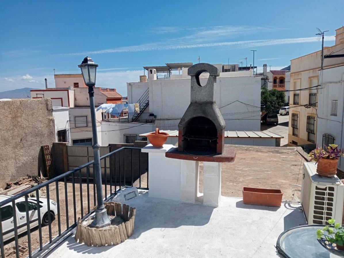 Charming House In Illar With Mountain View And Balcony Vila Exterior foto
