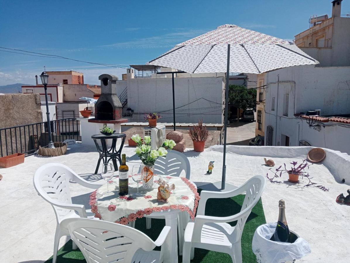 Charming House In Illar With Mountain View And Balcony Vila Exterior foto