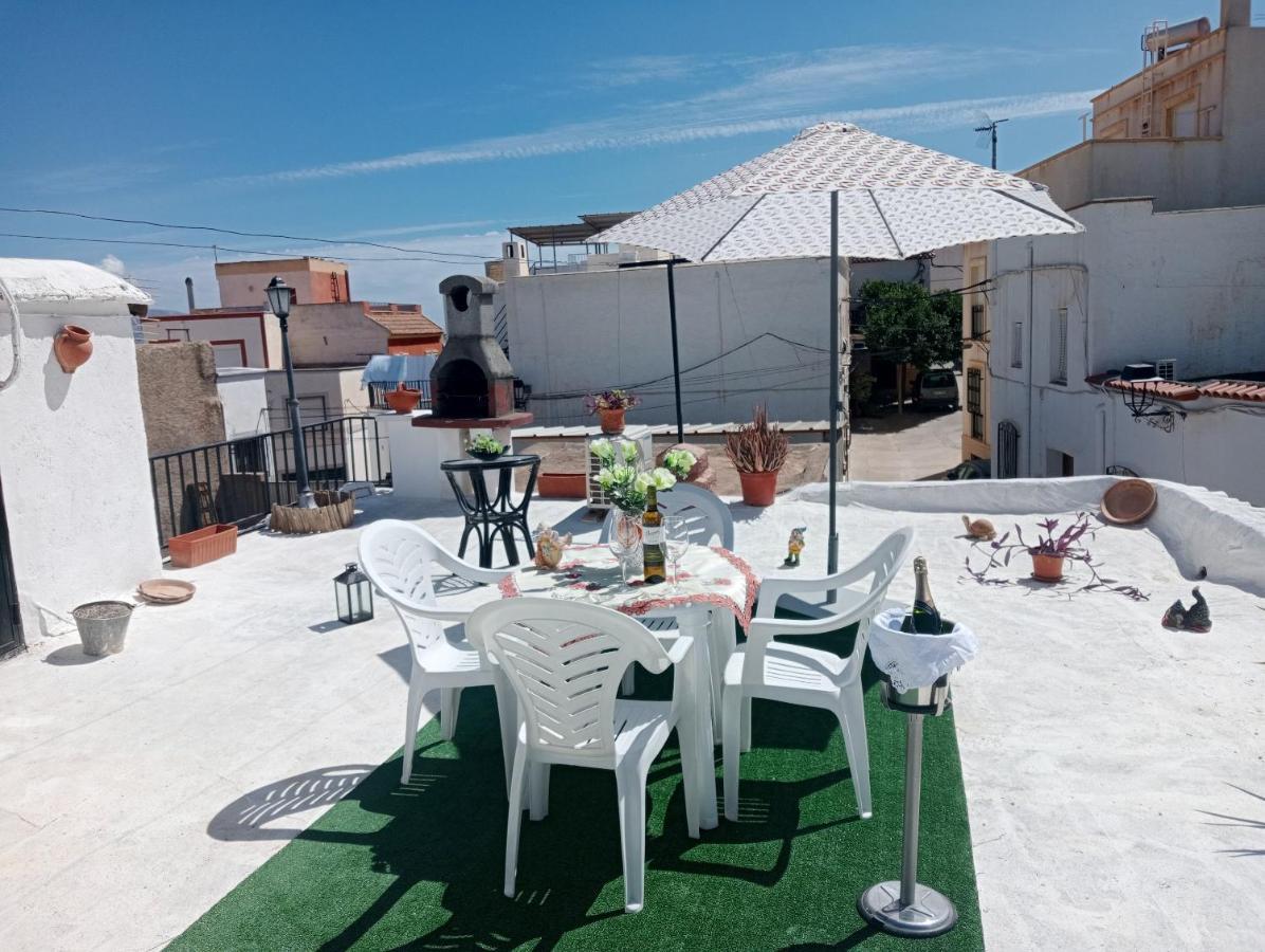 Charming House In Illar With Mountain View And Balcony Vila Exterior foto